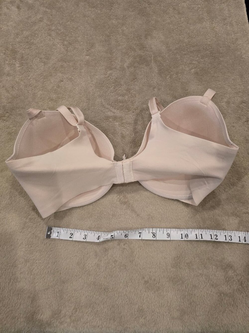 Victoria's Secret Body by Victoria Lightly Lined Smooth Demi Bra - Pink 34DDD / - Picture 2 of 8